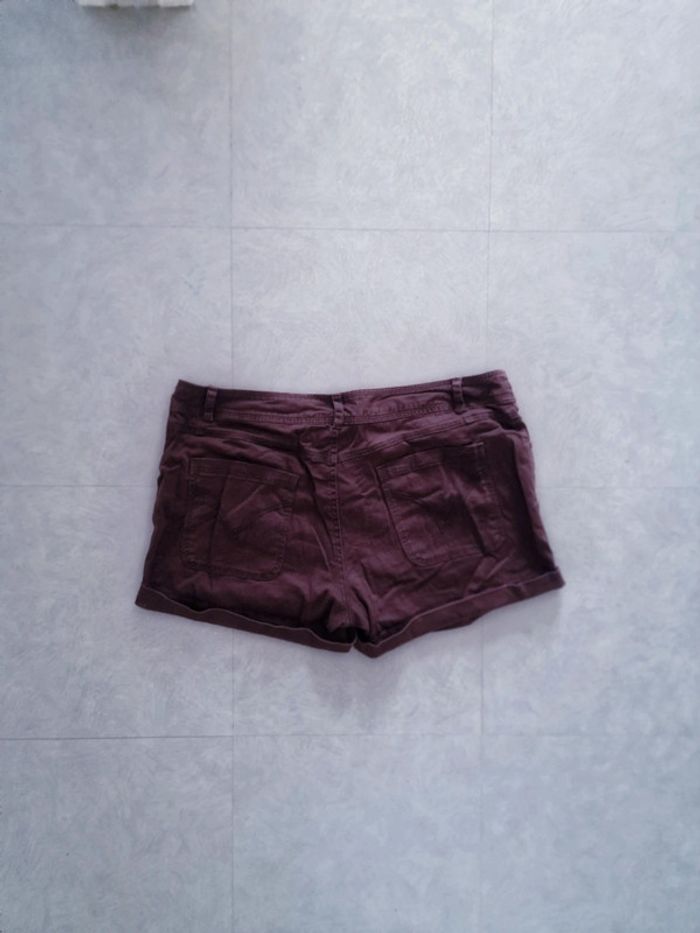 Short marron - photo numéro 2