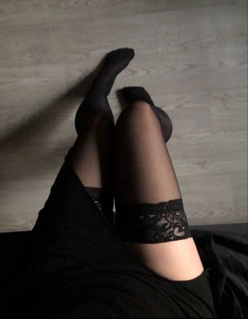 Une paire de bas noir