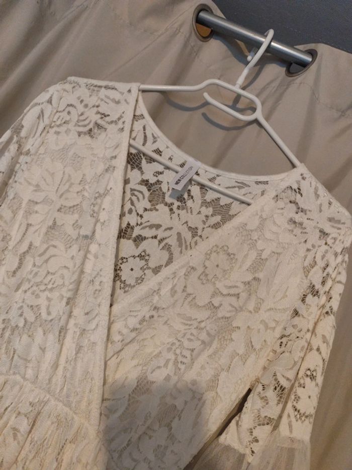 Haut manche mi longue a dentelle blanche - photo numéro 5