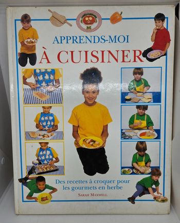 "Apprends-moi à cuisiner".
42 pages.
ISBN : 2.84198.032.4