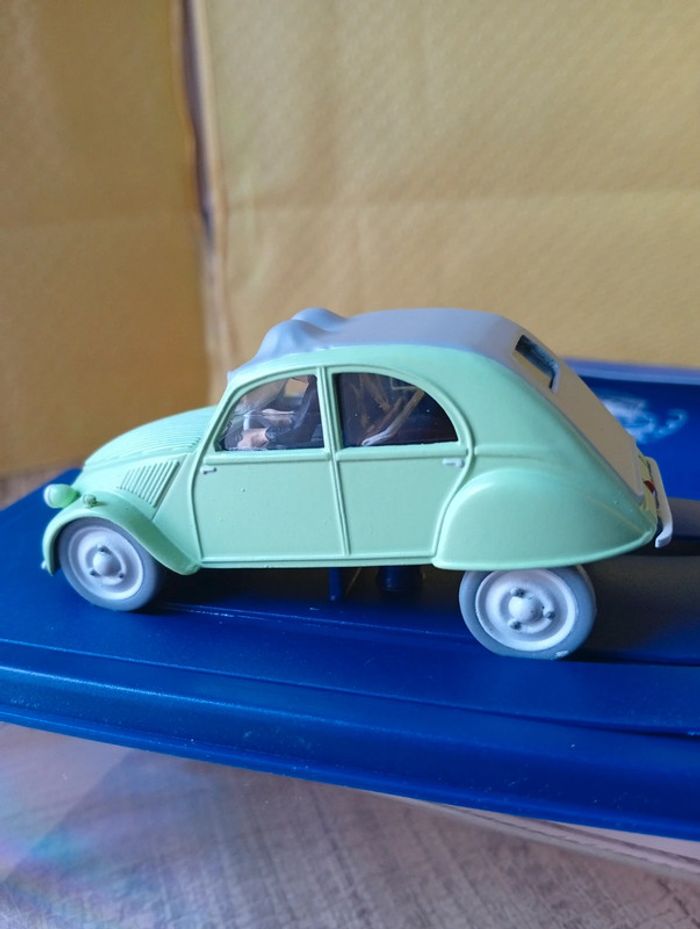 En voiture Tintin L'Affaire tournesol Hergé moulinsart - photo numéro 5