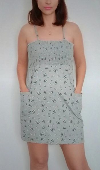 Robe d été smockée casual fleurie taille 36