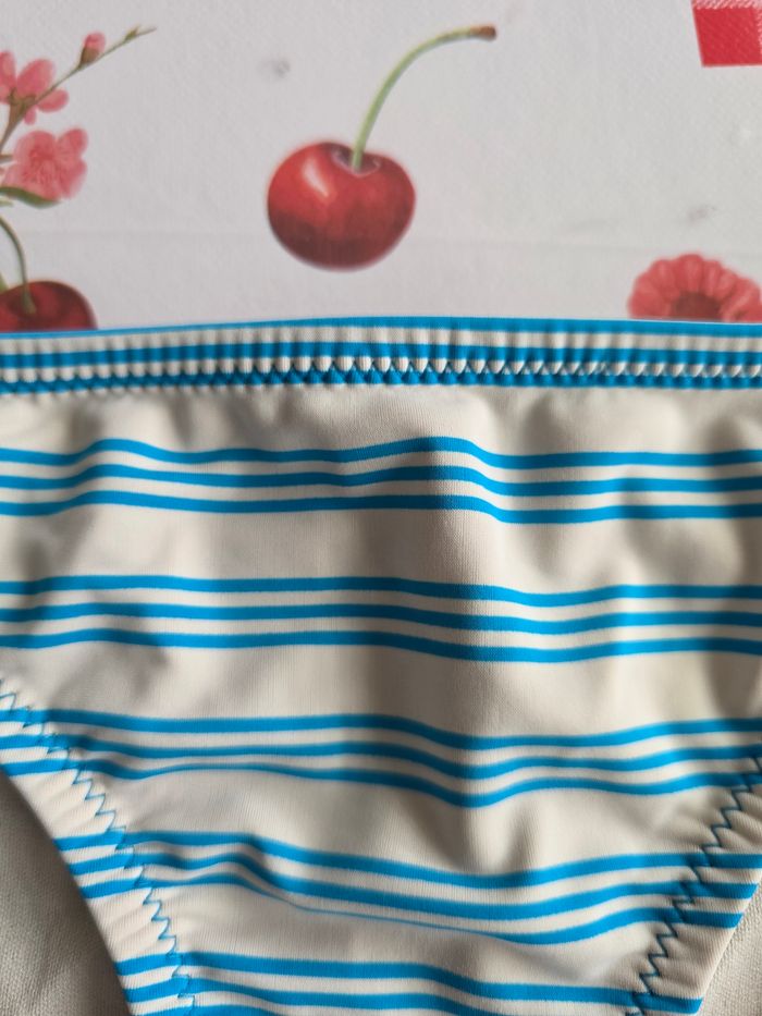 MAILLOT BAIN FILLE 👧 RAYÉ BLEU TURQUOISE/BLANC TAILLE 36 MARQUE TEX - photo numéro 3