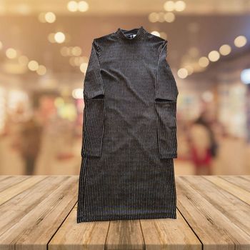 Robe Moulante H&M Divided - Col Montant Rayures Lurex