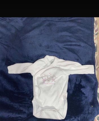 Il y a 2 bodies comme cela fille