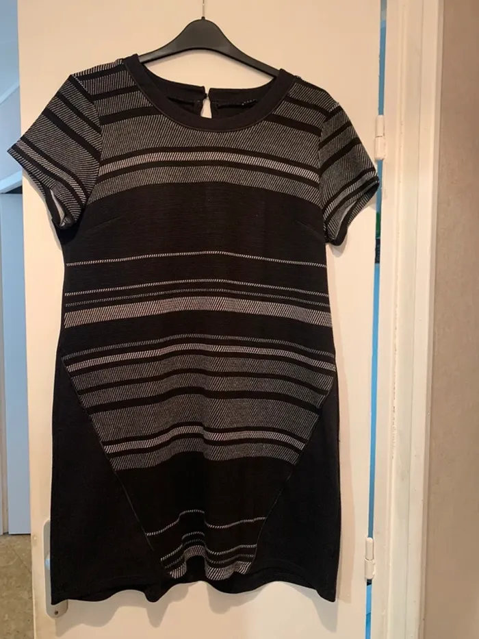 Petite robe noire Bréal