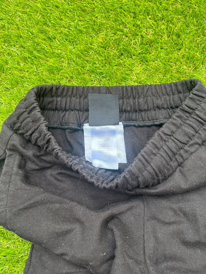 Très beau short airness taille 8 ans - photo numéro 5