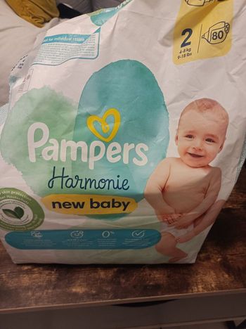 Couche Pampers harmonie taille 2 (33 couches)