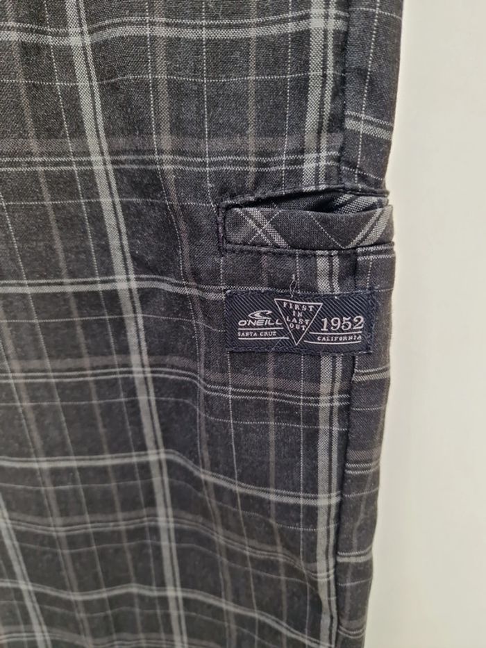 Short Cargo Noir Carreaux Gris O'Neill - photo numéro 3