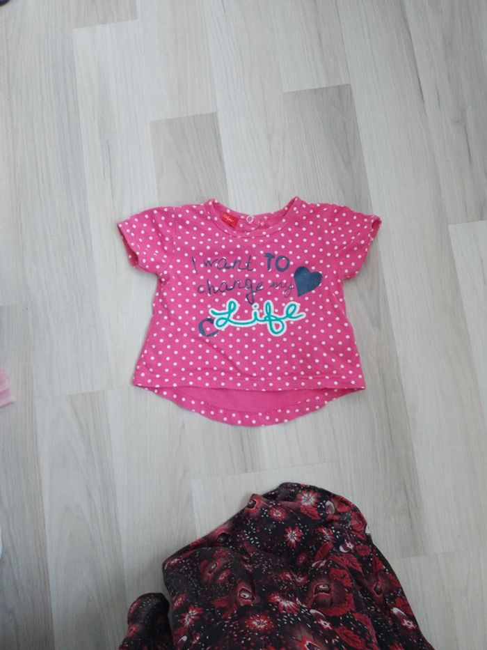Tee shirt taille 9 mois