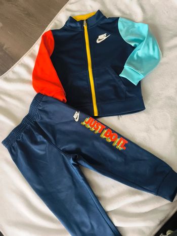 Survêtement Nike 24 mois