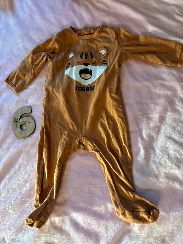 Lot pyjamas fin 6 mois - photo numéro 6