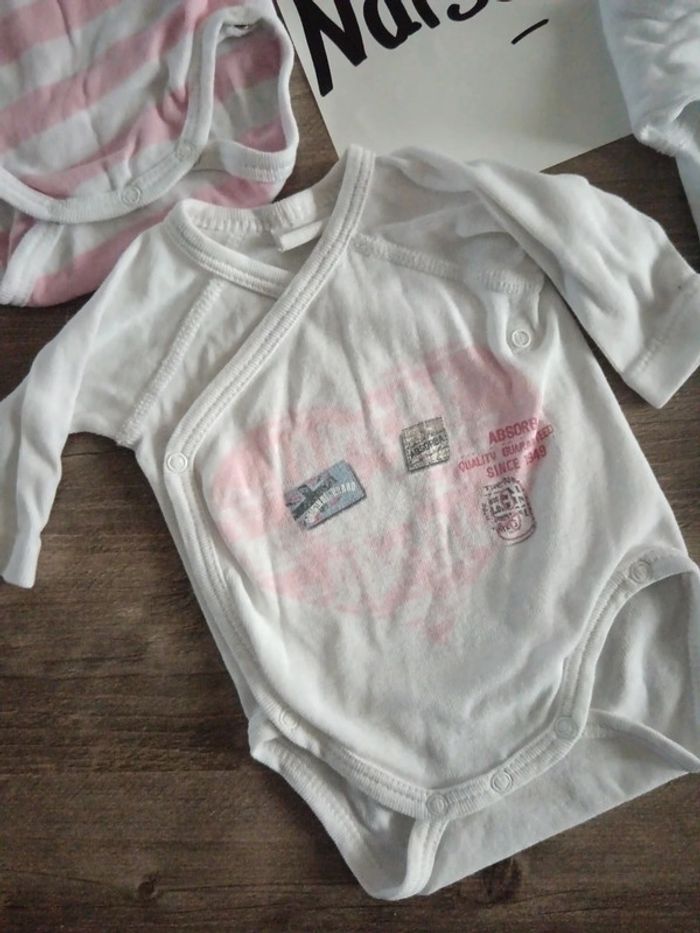đ lot de 4 bodies absorba naissance - photo numĂ©ro 4