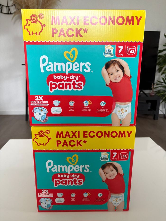 Lot de 2 Packs MAXI 62 (soit 124) Pampers Baby Dry Pants Taille 7 (15kg+)