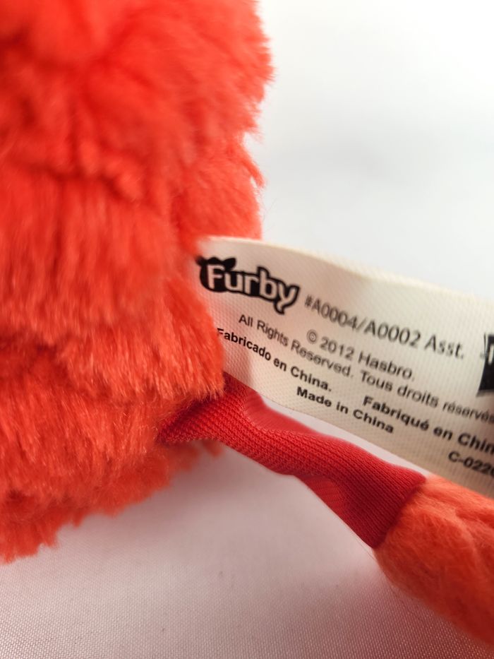 Furby Interactif Édition Rouge Fluo Modèle 2012 Yeux LCD - photo numéro 6