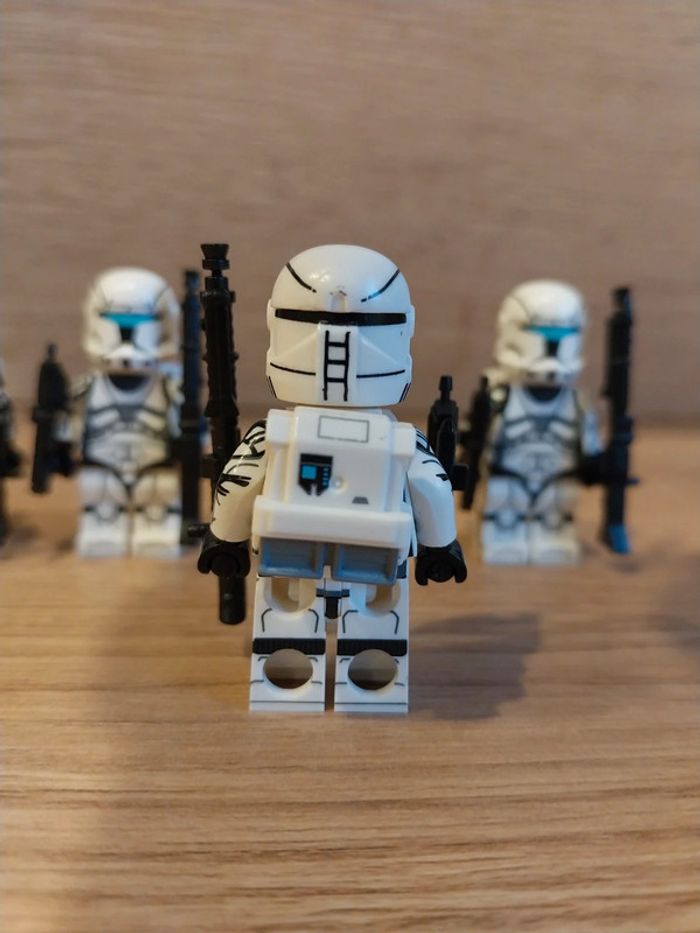 Figurines type lego 4 clones blanc star wars - photo numéro 4