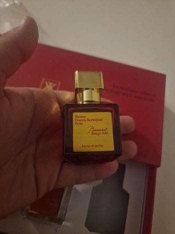 Parfum baccarat rouge  francis kurkdjian femme
