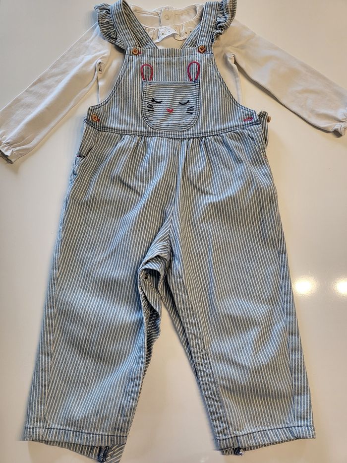 Ensemble salopette 24 mois et body manches longues