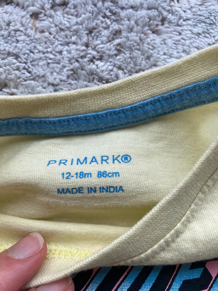 Joli t shirt Primark 86 cm - photo numéro 3