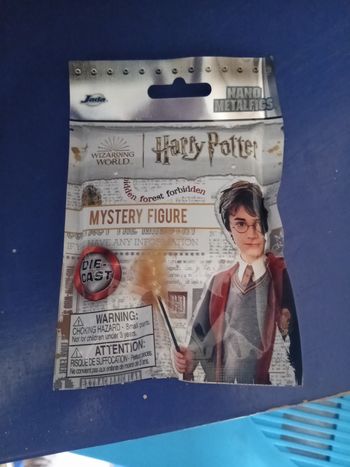 Figurine en métal neuve Harry Potter