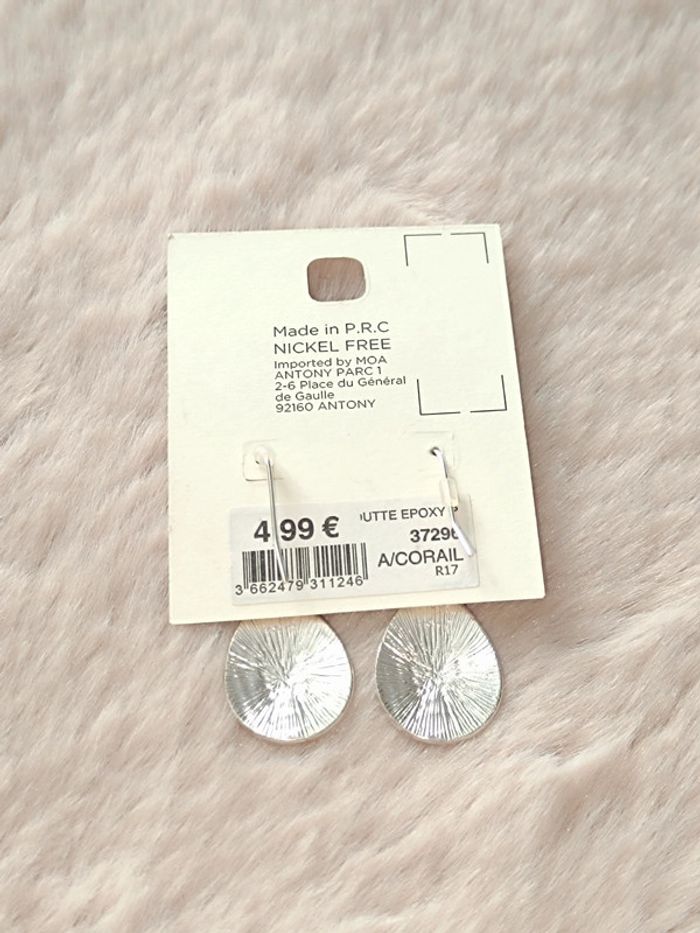 Boucle d'oreille pétale- Chic et ethnique-Moa - photo numéro 2