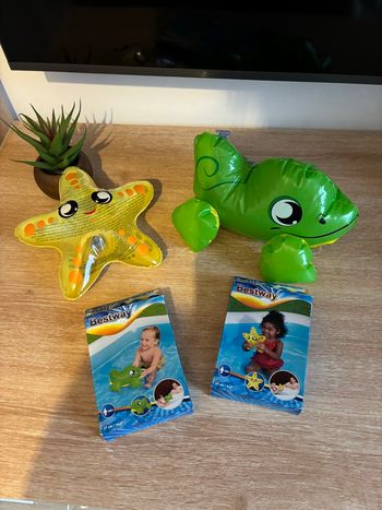 Mini boué jouet gonflable pour le bain ou plage