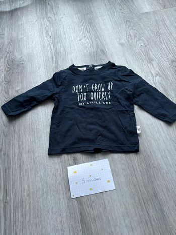 T-shirt, taille 9 mois.
