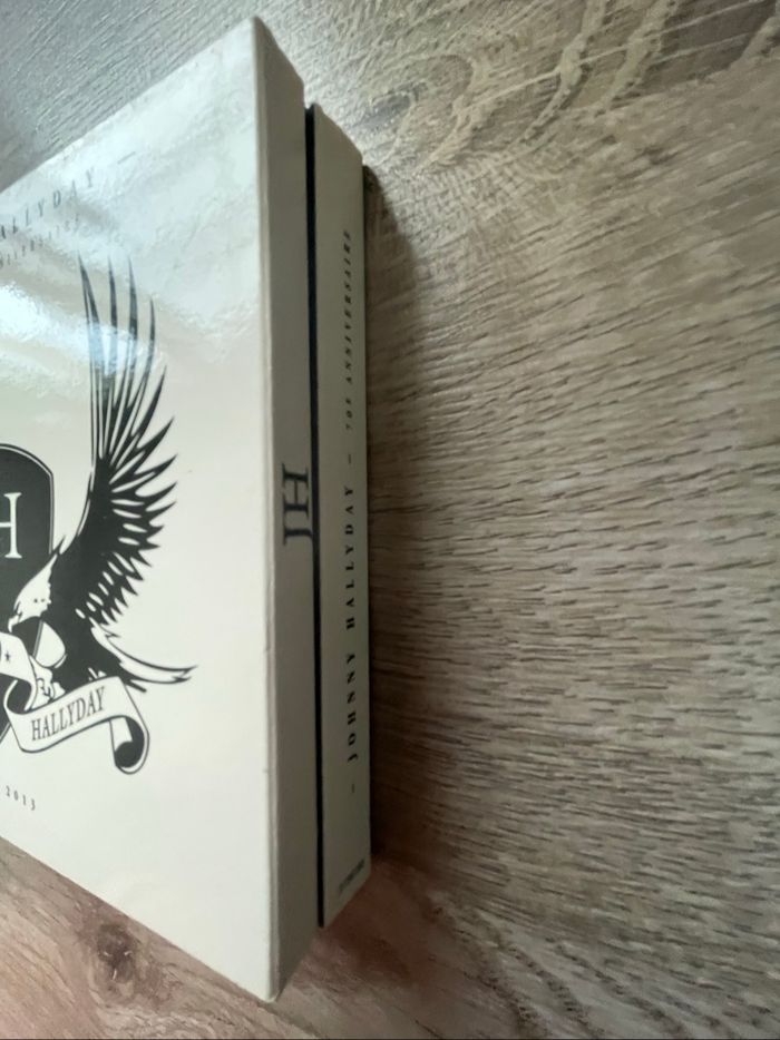 Cd de Johnny Hallyday - photo numéro 2