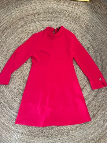 Robe rose fuchsia trapèze Zara
