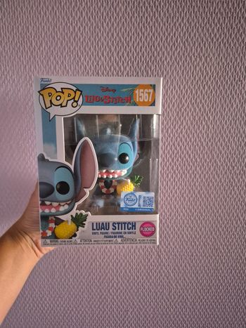 Funko pop Disney luau stitch flocked 1567