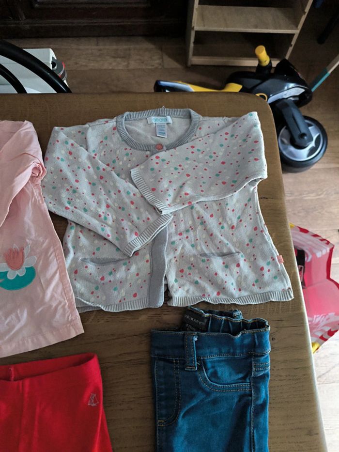 Lot de 5 vêtements fille taille 18 mois - photo numéro 3