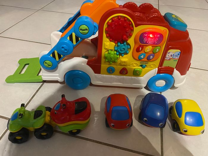 Tut Tut Bolides - Mon Super Camion Réparations + 4 véhicules Vtech - photo numéro 3