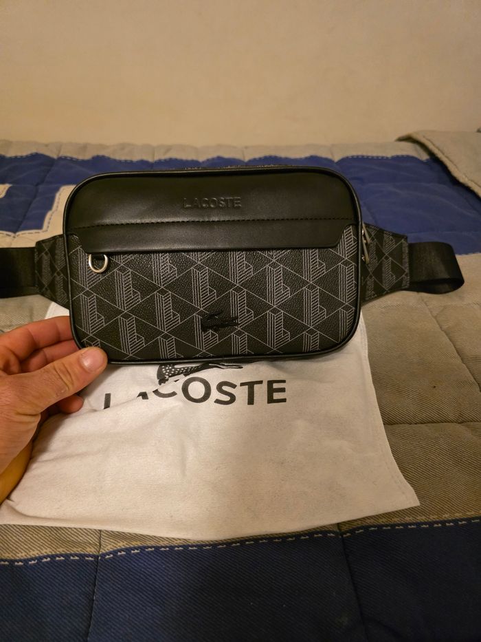 Sac banane Lacoste