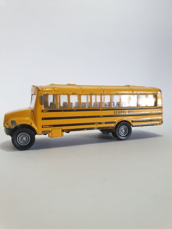Siku School Bus US 🇩🇪 8,5 cm – Made in Germany – Bon état
