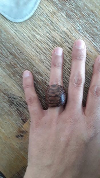 Bague en bois