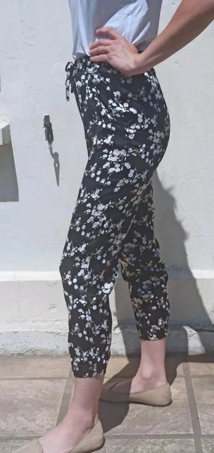 Pantalon fluide fleuri Zara M - photo numéro 3