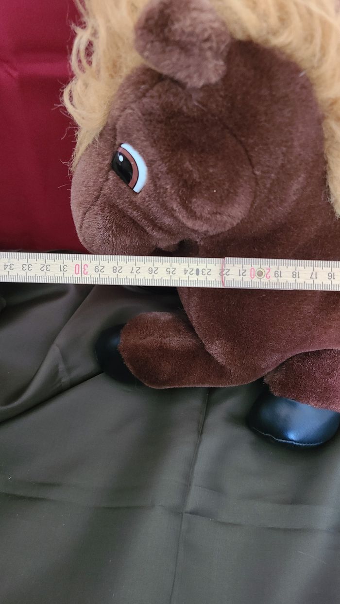 PELUCHE TIRELIRE : OUVERTURE AU NIVEAU DE LA BOUCHE DU PONEY ET POCHE AVEC FERMETURE au niveau du ve - photo numéro 7