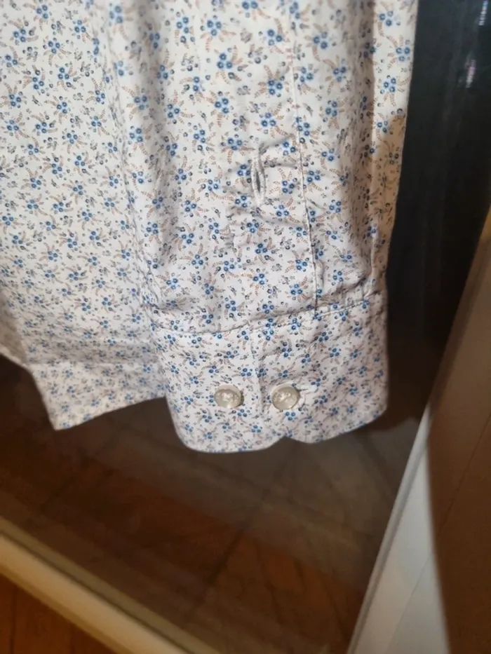 Chemise Izac neuve - photo numéro 4