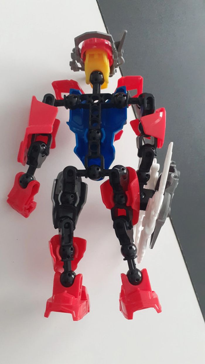 Personnage robot - photo numéro 2