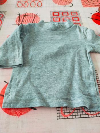 Tee shirt gris 1 mois