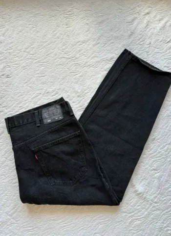 Jean Levi’s 550 Relaxed Fit droit taille haute Noir Homme/Unisexe W42 L30 (XXL/52)