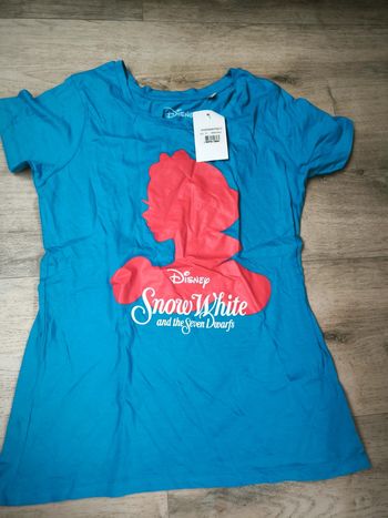 Tee shirt blanche neige neuf