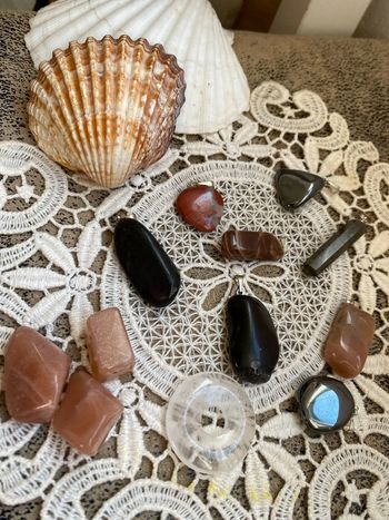 joli lot pierres naturelles