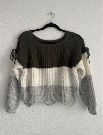 Pull tricolore
