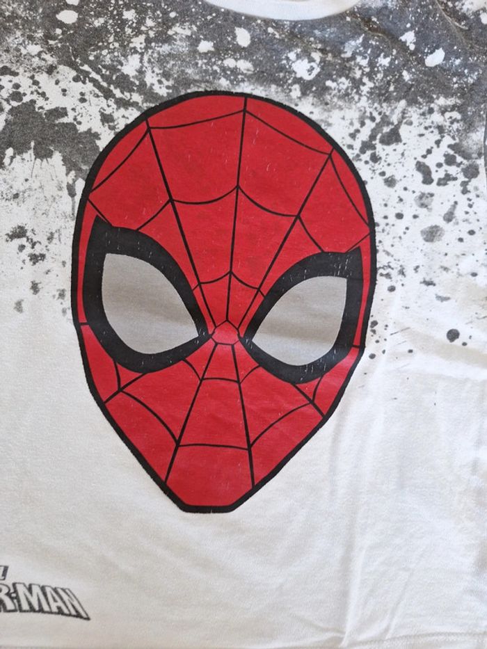 T-shirt taille 7 ans - photo numéro 2