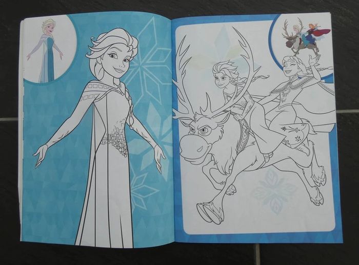 Livre de coloriages et stickers "Reine des Neiges" - photo numéro 4