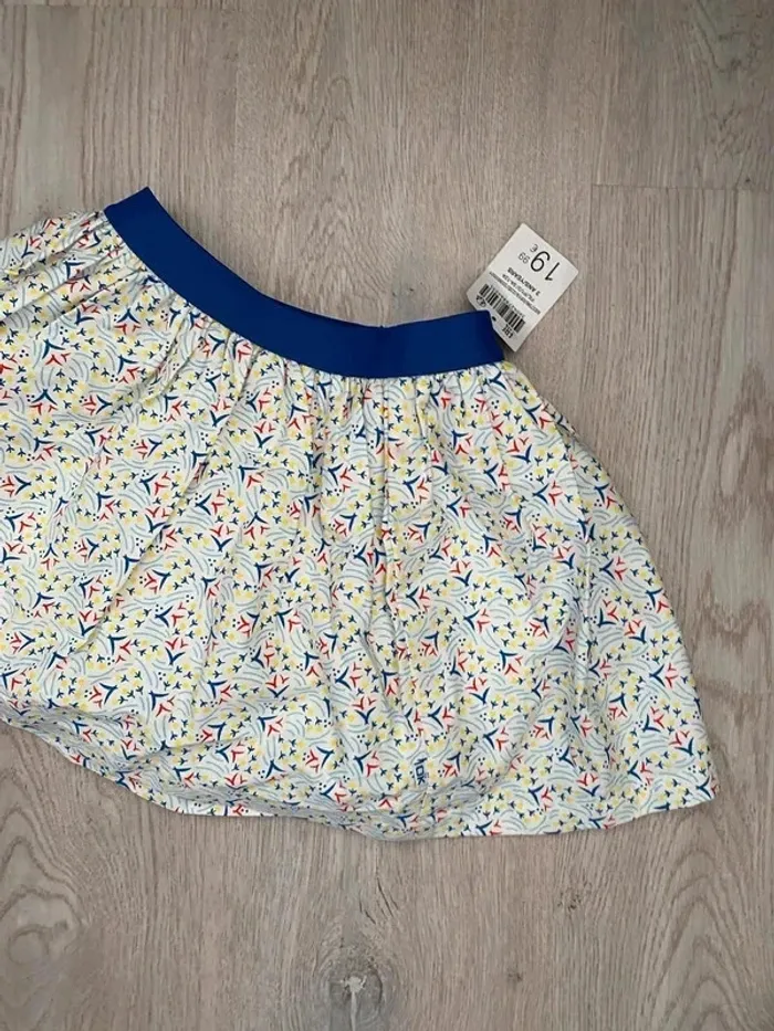 Très belle jupe okaidi Okaïdi taille 3 ans neuf - photo numéro 3