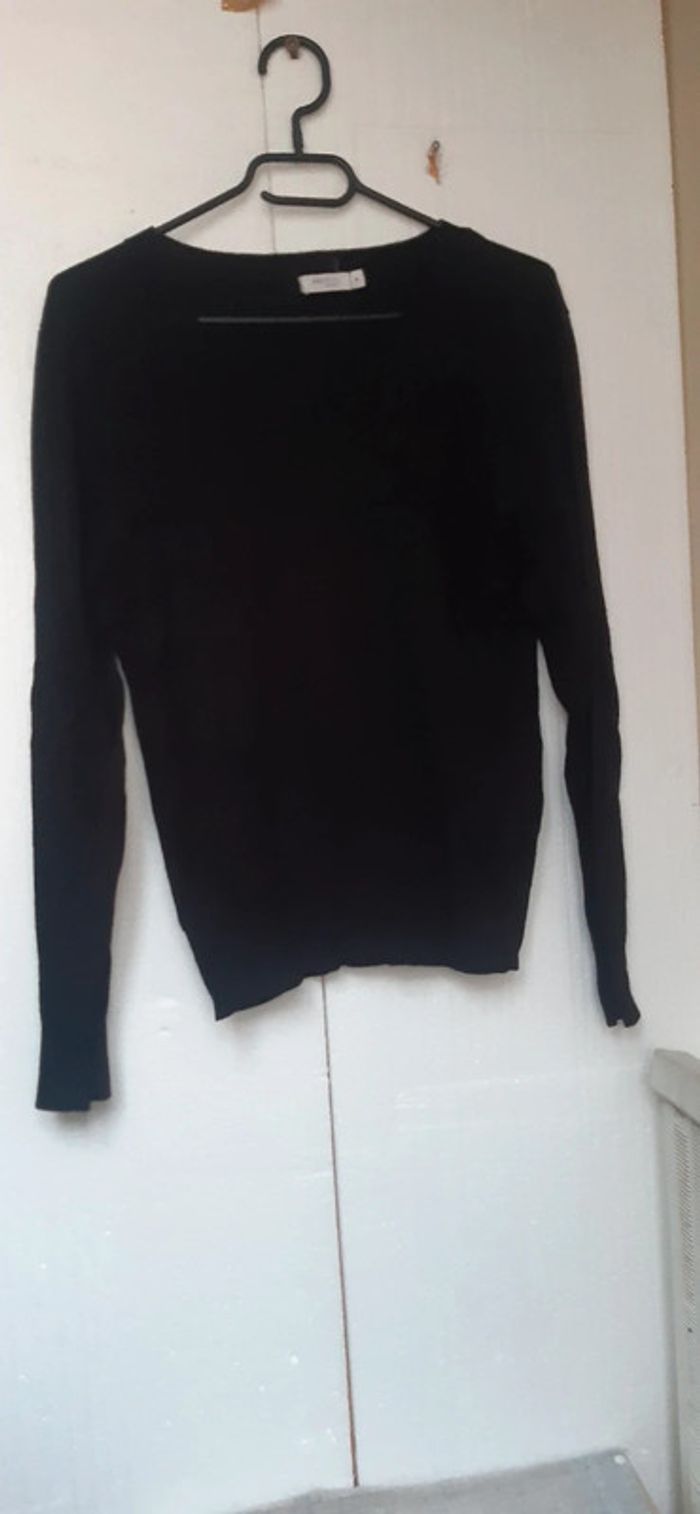 Pull col V taille M 38 - photo numéro 2