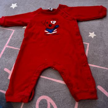 Jolie combinaison petit bateau!