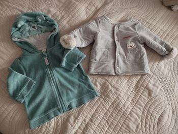 Lot de deux gilets 3 mois